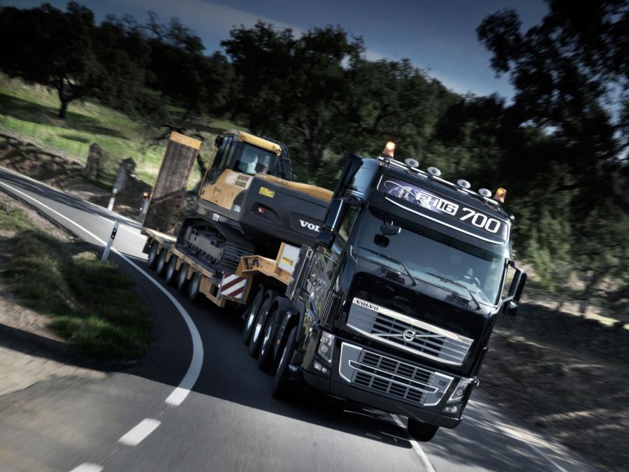  Volvo FH16 700 8x4 2009 года  (фото 3 из 10)
